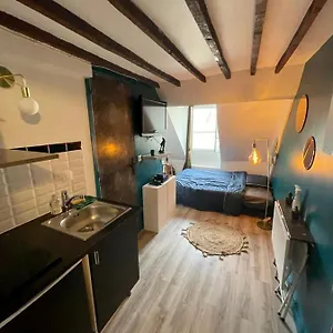 Rue Du Faubourg Poissonniere Апартаменты